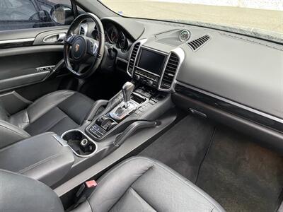 2012 Porsche Cayenne Tiptronic   - Photo 6 - La Crescenta, CA 91214