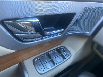 2010 Jaguar XF   - Photo 50 - La Crescenta, CA 91214