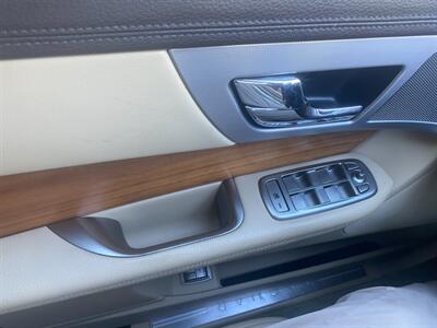2010 Jaguar XF   - Photo 51 - La Crescenta, CA 91214