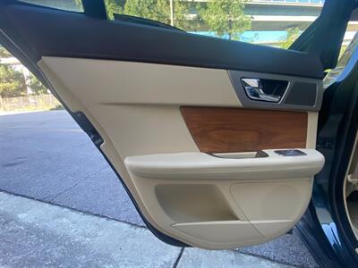 2010 Jaguar XF   - Photo 22 - La Crescenta, CA 91214