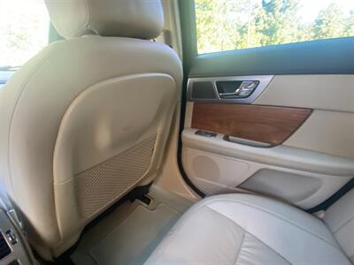2010 Jaguar XF   - Photo 29 - La Crescenta, CA 91214