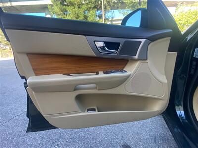 2010 Jaguar XF   - Photo 20 - La Crescenta, CA 91214