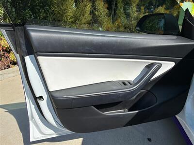 2021 Tesla Model 3 Standard Range Plus - Photo 14 - La Crescenta, CA 91214