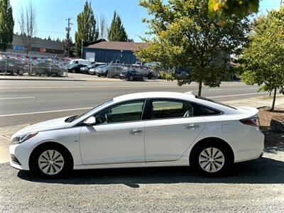 2016 Hyundai SONATA Hybrid SE   - Photo 7 - Tacoma, WA 98409