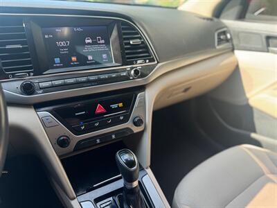 2018 Hyundai ELANTRA SEL   - Photo 11 - Tacoma, WA 98409