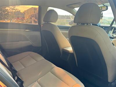 2018 Hyundai ELANTRA SEL   - Photo 14 - Tacoma, WA 98409
