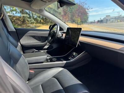 2018 Tesla Model 3 Long Range   - Photo 8 - Tacoma, WA 98409
