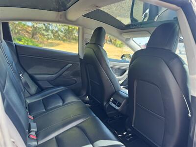 2018 Tesla Model 3 Long Range   - Photo 7 - Tacoma, WA 98409