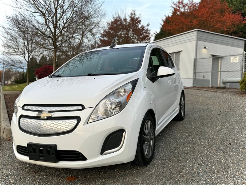 2015 Chevrolet Spark 2LT photo 2