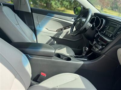 2015 Kia Optima EX   - Photo 10 - Tacoma, WA 98409