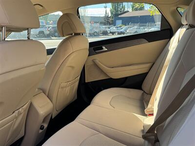 2015 Hyundai SONATA SE - Photo 10 - Tacoma, WA 98409