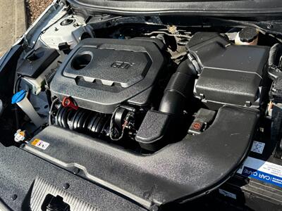 2015 Hyundai SONATA SE - Photo 11 - Tacoma, WA 98409