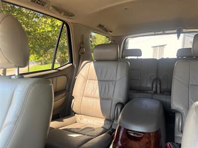2006 Toyota Sequoia Limited   - Photo 11 - Tacoma, WA 98409