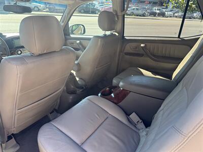 2006 Toyota Sequoia Limited   - Photo 22 - Tacoma, WA 98409