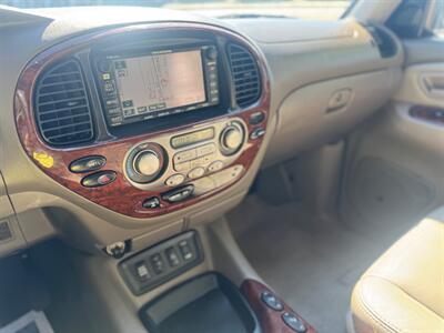 2006 Toyota Sequoia Limited   - Photo 10 - Tacoma, WA 98409