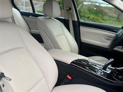 2012 BMW 5 Series 528i xDrive   - Photo 10 - Tacoma, WA 98409