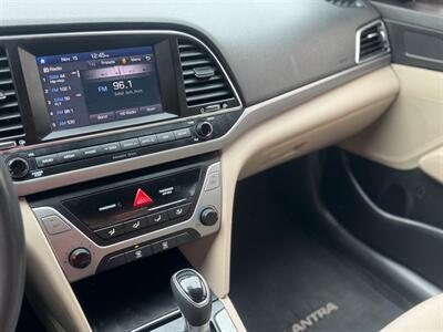 2018 Hyundai ELANTRA SEL   - Photo 15 - Tacoma, WA 98409