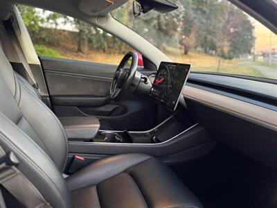2018 Tesla Model 3 Long Range   - Photo 8 - Tacoma, WA 98409