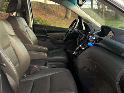 2011 Honda Odyssey EX-L w/Navi - Photo 13 - Tacoma, WA 98409