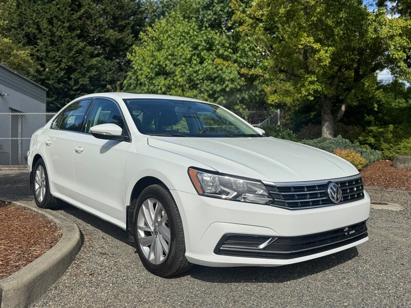2018 Volkswagen Passat 2.0T SE  