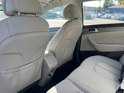 2016 Hyundai SONATA Hybrid SE   - Photo 10 - Tacoma, WA 98409