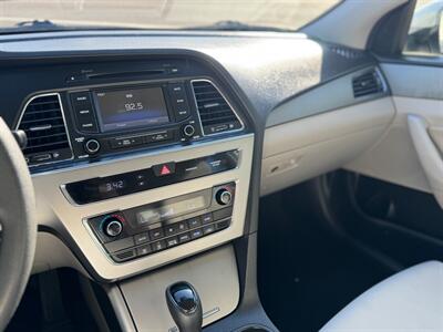 2016 Hyundai SONATA Hybrid SE   - Photo 13 - Tacoma, WA 98409
