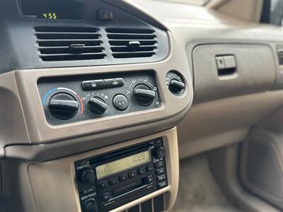 2002 Toyota Sienna CE   - Photo 13 - Tacoma, WA 98409