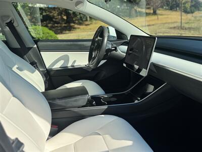 2020 Tesla Model 3 Long Range   - Photo 11 - Tacoma, WA 98409