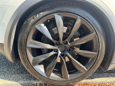 2016 Tesla Model X 90D   - Photo 15 - Tacoma, WA 98409