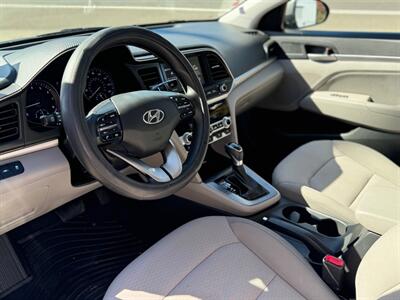 2020 Hyundai ELANTRA Limited   - Photo 17 - Tacoma, WA 98409