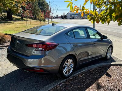 2020 Hyundai ELANTRA Limited   - Photo 5 - Tacoma, WA 98409