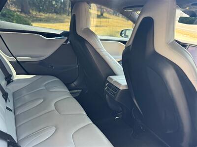 2015 Tesla Model S 70D   - Photo 10 - Tacoma, WA 98409