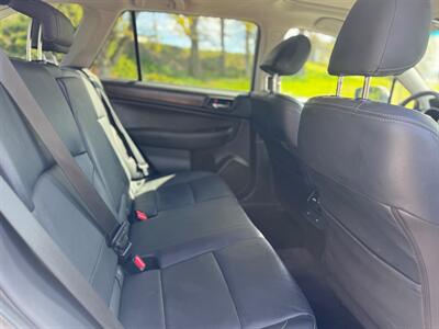 2015 Subaru Outback 3.6R Limited   - Photo 15 - Tacoma, WA 98409