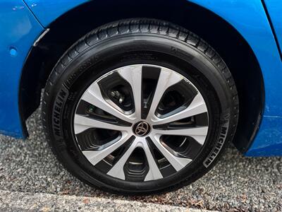 2019 Toyota Prius XLE AWD-e - Photo 18 - Tacoma, WA 98409
