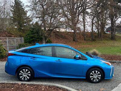 2019 Toyota Prius XLE AWD-e - Photo 3 - Tacoma, WA 98409