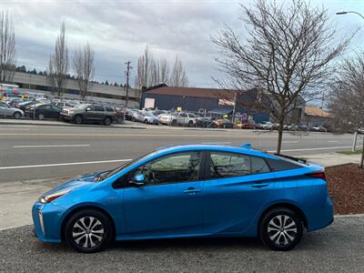 2019 Toyota Prius XLE AWD-e - Photo 7 - Tacoma, WA 98409