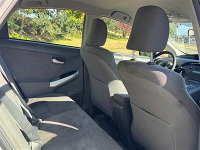 2010 Toyota Prius III - Photo 12 - Tacoma, WA 98409
