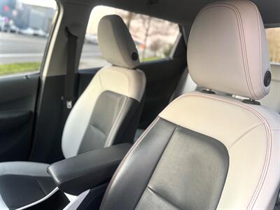 2017 Chevrolet Bolt EV Premier   - Photo 14 - Tacoma, WA 98409