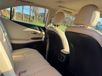 2010 Lexus HS 250h Premium - Photo 11 - Tacoma, WA 98409