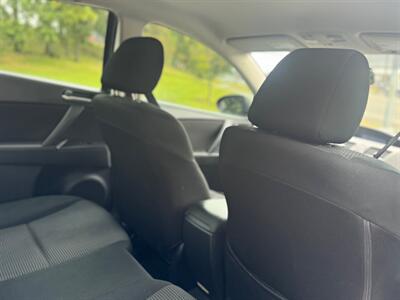 2012 Mazda Mazda3 i Touring   - Photo 10 - Tacoma, WA 98409