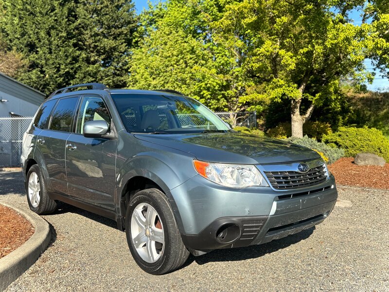2010 Subaru Forester 2.5X Premium AT's photo