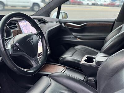 2016 Tesla Model X 90D   - Photo 11 - Tacoma, WA 98409