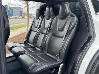 2016 Tesla Model X 90D   - Photo 10 - Tacoma, WA 98409