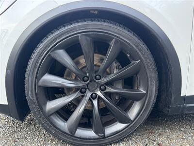 2016 Tesla Model X 90D   - Photo 12 - Tacoma, WA 98409