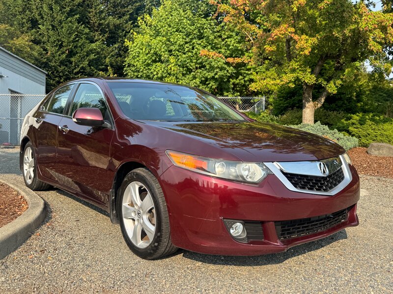  2009 Acura TSX Sedan FWD with Technology Package   