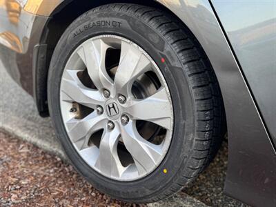 2009 Honda Accord EX-L   - Photo 13 - Tacoma, WA 98409