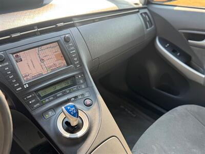 2010 Toyota Prius III   - Photo 10 - Tacoma, WA 98409
