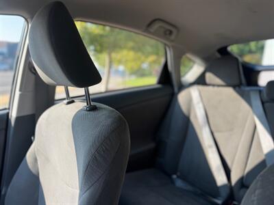 2010 Toyota Prius III   - Photo 11 - Tacoma, WA 98409