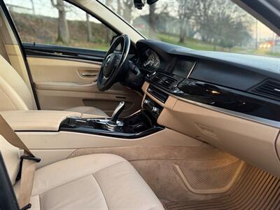 2015 BMW 5 Series 528i - Photo 8 - Tacoma, WA 98409