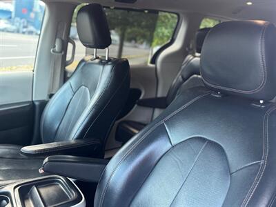 2019 Chrysler Pacifica Touring L - Photo 18 - Tacoma, WA 98409
